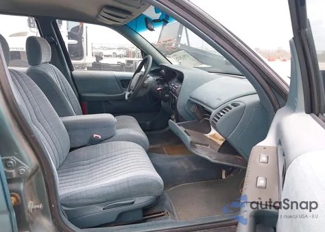 1995 Pontiac Grand Prix Se z USA, uszkodzony, nr VIN 1G2WJ52M9SF274712